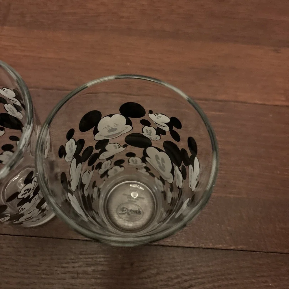 Set Of 2 Disney Mickey Mouse All Over Glass 16 oz Fun Faces Glassware‎